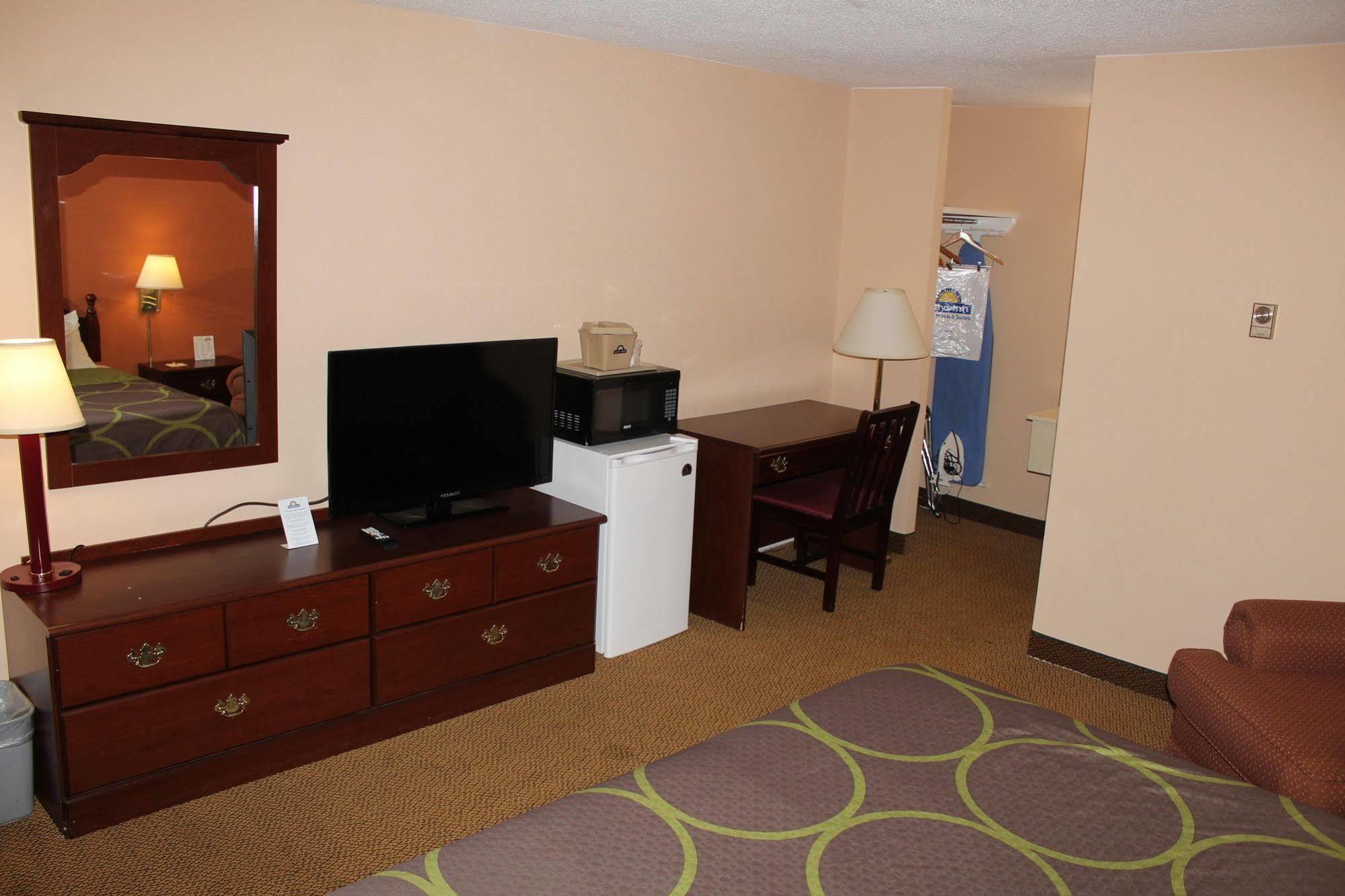 Days Inn By Wyndham Lenox Ma Exterior foto